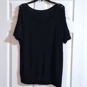 Ladies black short sleeved top size large